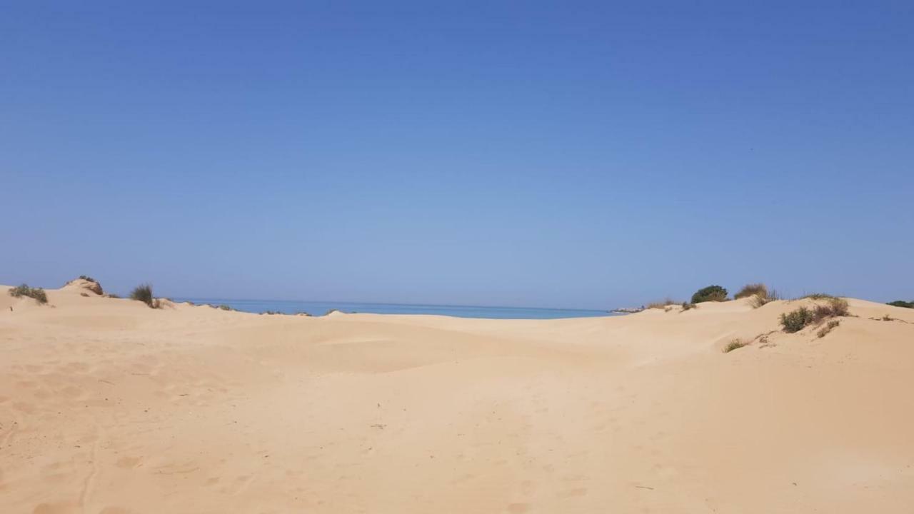 マリーナ・ディ・ラグーザ Mare Addossoヴィラ エクステリア 写真